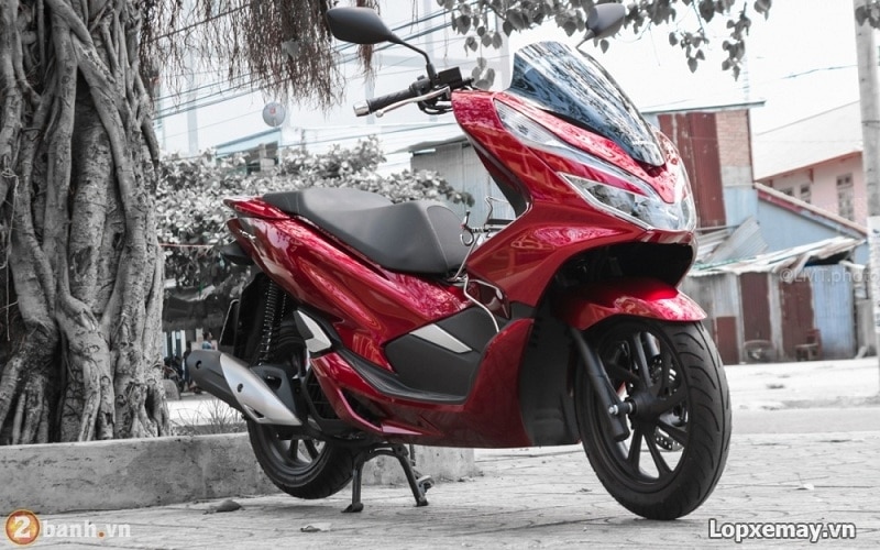 Vỏ xe pcx 2018 chọn vỏ xe michelin hay vỏ xe dunlop - 1