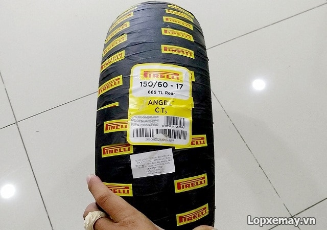 Lốp xe máy pirelli 15060-17 angel city cho ninja 400 ktm duke 390 - 1
