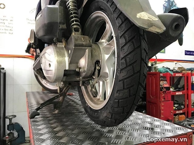 Vỏ xe air blade 2018 và cách lựa chọn loại lốp xe ab tốt nhất - 2