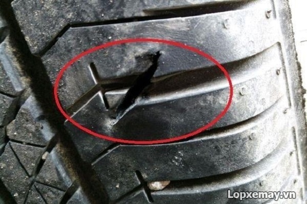 6 dấu hiệu cho thấy bạn nên thay lốp xe máy để ăn tết an toàn - 2
