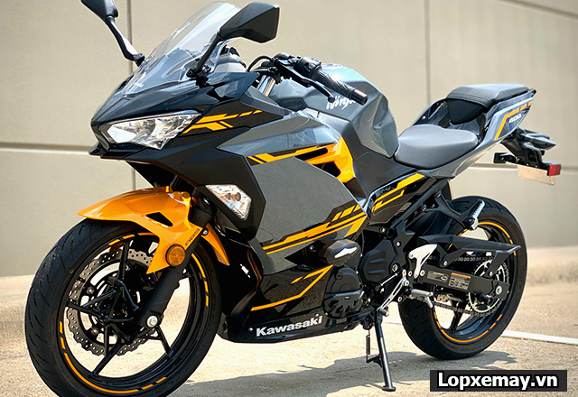 Tư vấn lốp xe moto tốt nhất cho kawasaki ninja 400 - 2