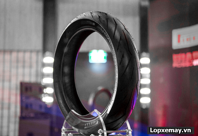 Cách nhận biết lốp xe máy pirelli chính hãng hàng thật và giả - 1