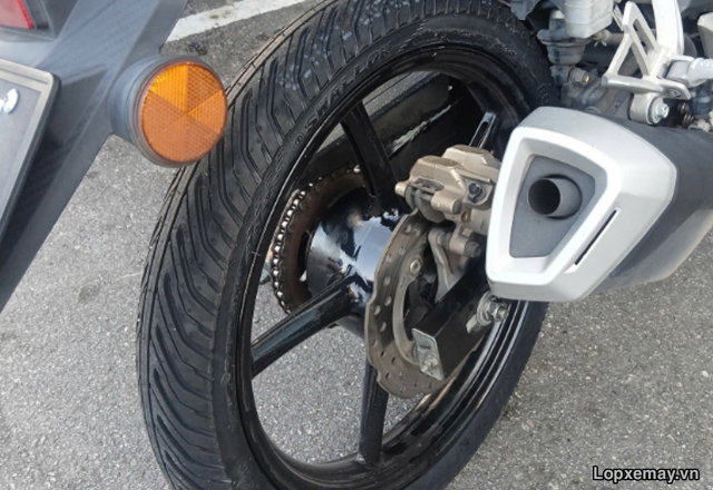 Honda winner thay lốp deli sb170 có bám đường và bền không - 4