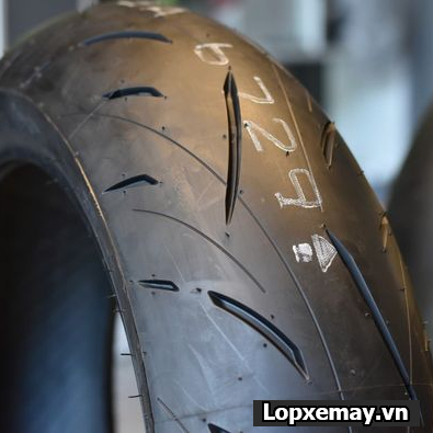 Lốp xe Dunlop Sportmax RD Sport 2 160/60ZR17 cho Yamaha R3, CB 400