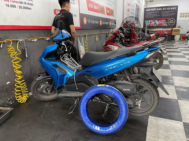 Xe máy Honda Air Blade biến đổi thế nào sau hơn 1 thập kỷ ra mắt tại thị  trường Việt Nam cập nhật năm 2020  websosanhvn